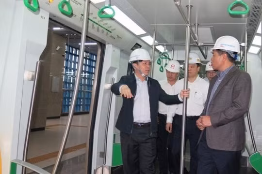 Khác gì “nuôi nghiện” trong nhà?