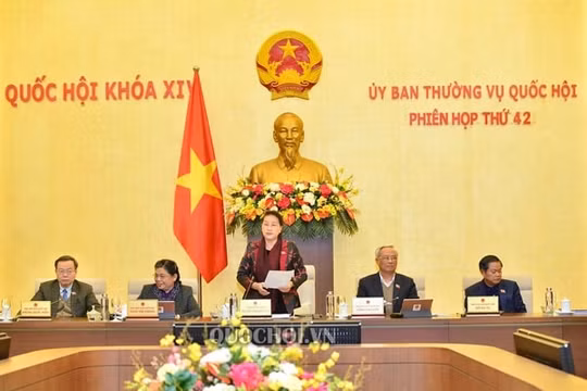 Thủ tướng phân công chuẩn bị Phiên họp 43 của Ủy ban Thường vụ Quốc hội