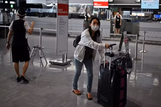 Nhật Bản cấm nhập cảnh từ ngày mai vì lo ngại virus biến thể mới