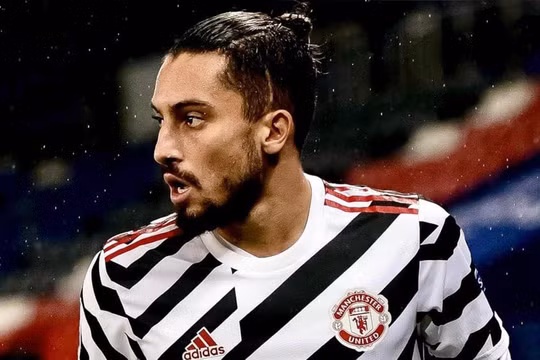 Alex Telles nhắn nhủ người hâm mộ MU sau khi nhiễm COVID-19