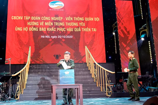 Cán bộ, nhân viên Viettel quyên góp 10 tỷ đồng hỗ trợ đồng bào miền Trung