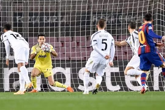 Lão tướng Gianluigi Buffon khiến Messi tiếp tục nối dài kỷ lục buồn