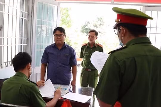 Vĩnh Long: Bắt tạm giam 2 cựu lãnh đạo chi nhánh ngân hàng