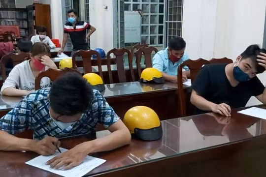 Tiền Giang: Khởi tố 7 bị can trong vụ đua xe đâm CSGT trọng thương