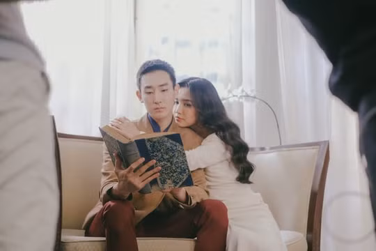 "Một cú lừa" - MV mới của Bích Phương ngập tràn "cảnh nóng"