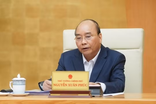 Thủ tướng Nguyễn Xuân Phúc: Từng bước nới lỏng cách ly xã hội nhưng phải có kiểm soát