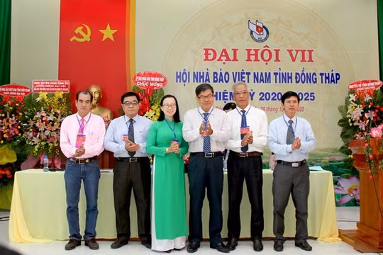 Nhà báo Bùi Thanh Hồng tái đắc cử Chủ tịch Hội Nhà báo tỉnh Đồng Tháp