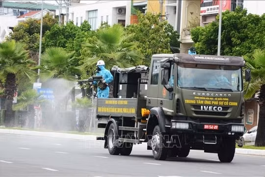 Dồn mọi nguồn lực, bằng mọi giải pháp xử lý triệt để các “ổ dịch” COVID-19