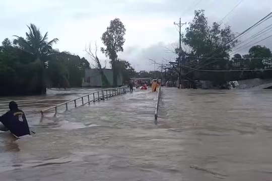 Kiên Giang: Mưa lũ làm hư hại 429 nhà dân, thiệt hại hơn 5 tỷ đồng