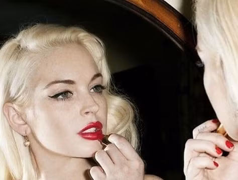 Sau 16 năm đóng 'Mean Girls', Lindsay Lohan nỗ lực vượt qua nghiện ngập