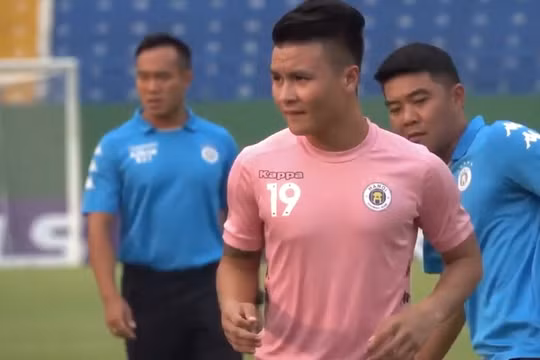 Quang Hải: Những ồn ào bên lề hãy để dừng lại ngoài sân cỏ