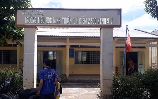 Cuộc 'giao kèo 100 triệu đồng của thầy giáo dâm ô với 2 nữ sinh tiểu học