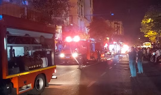 Đà Nẵng: Cháy rụi ngôi nhà hai tầng, 7 người thoát chết