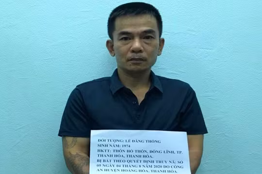 Thanh Hoá: Cảnh sát cơ động vận động đối tượng truy nã ra đầu thú