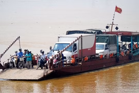 Xử lý nghiêm những vi phạm giao thông đường thủy, tránh tai nạn đáng tiếc