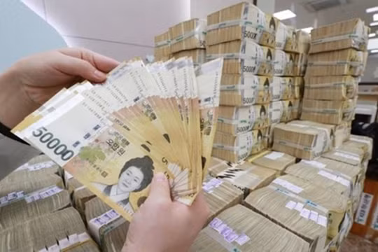 Hàn Quốc giải ngân 3 tỷ USD hỗ trợ việc làm khối công chức