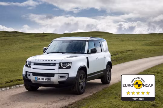 Land Rover Defender đạt 5 sao an toàn từ EURO NCAP