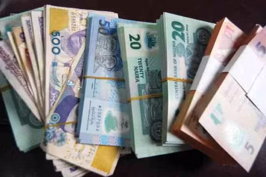 Tỷ giá ngoại tệ ngày 20/7: Mở đầu tuần mới, đồng USD tiếp tục lao dốc