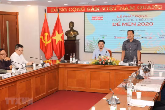 Giải thưởng về dế mèn tôn vinh những sáng tạo nghệ thuật của thiếu nhi