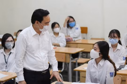 Bộ trưởng Bộ GD-ĐT nói gì về kỳ thi tốt nghiệp THPT năm 2020