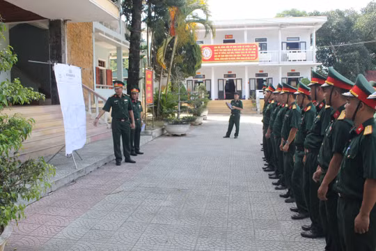 Kiểm tra công tác sẵn sàng chiến đấu tại khu vực biên giới Việt - Lào