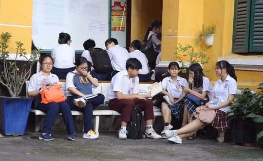 Thi vào lớp 10 Hà Nội: 4 thí sinh vi phạm quy chế thi môn Toán