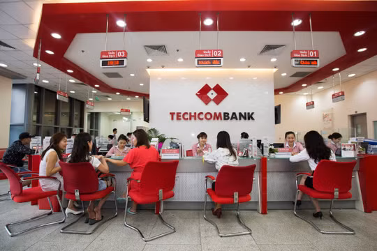 Bỏ qua tính đặc thù của ngành ngân hàng, thiệt hại ai gánh chịu?