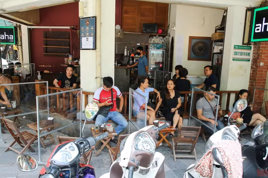 Dịch Covid-19: Nguy cơ lây lan cộng đồng luôn thường trực