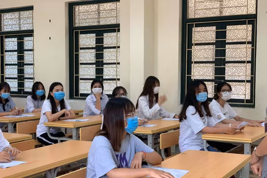 Năm nay phổ điểm các môn khoa học xã hội có gì đặc biệt?