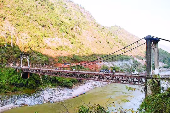 Dấu ấn nghề với đồng nghiệp Điện Biên: Vật vã “chào đời” sau lũ ống Mường Lay