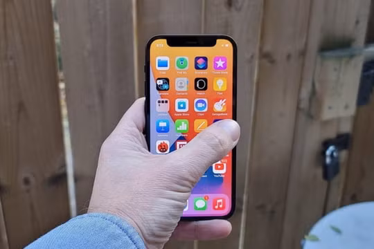 Nhiều người dùng phàn nàn về tình trạng ngốn pin nhanh của iPhone 12 Pro