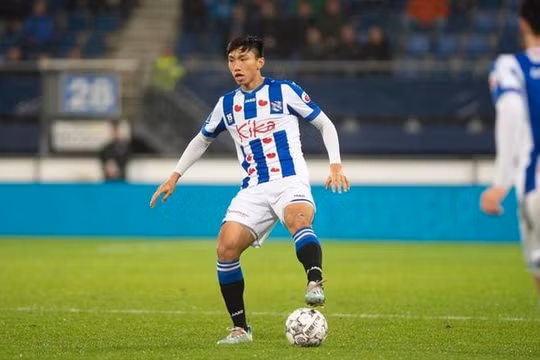 Tin Văn Hậu chia tay Heerenveen hút người đọc nhất trên báo Hà Lan