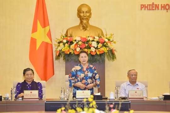 Bế mạc Phiên họp thứ 46 của Ủy ban Thường vụ Quốc hội