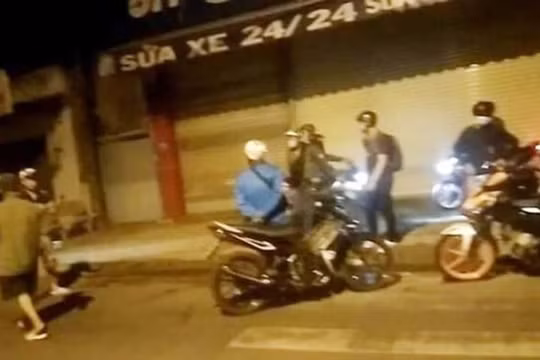 Bản tin pháp luật 8H: Giả danh cảnh sát hình sự, xịt hơi cay rồi tấn công người dân