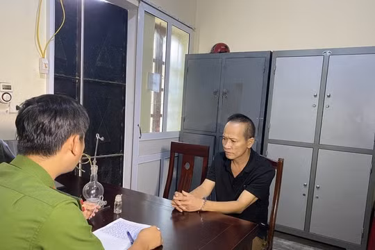 Bắt giữ con nghiện sản xuất dụng cụ sử dụng ma túy đá