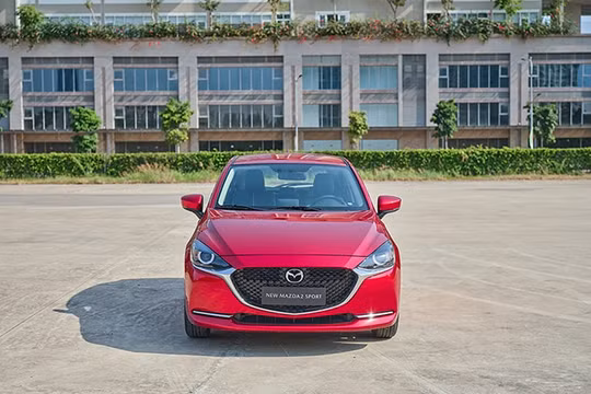 Giá xe Mazda2 tháng 11/2020