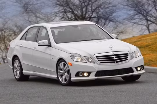 Gian lận khí thải khiến Mercedes-Benz phải nộp phạt 1,5 tỷ USD