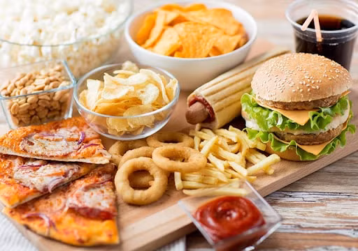 Nhiều hiểu lầm về thực phẩm ăn nhanh với sức khỏe con người