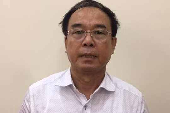 Hôm nay, cựu Phó Chủ tịch UBND TPHCM Nguyễn Thành Tài và 4 đồng phạm hầu tòa