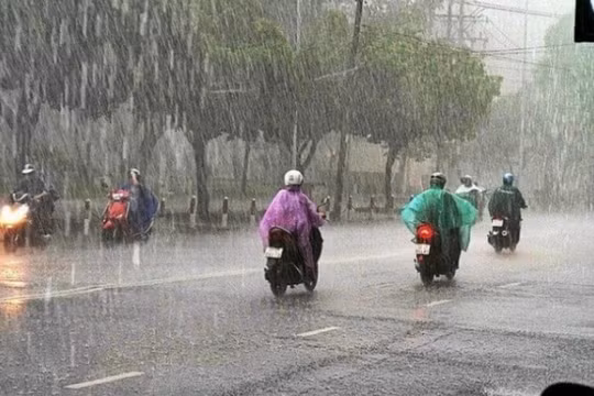 Dự báo thời tiết ngày 13/4: Bắc Bộ trời rét, vùng núi có nơi dưới 14 độ C