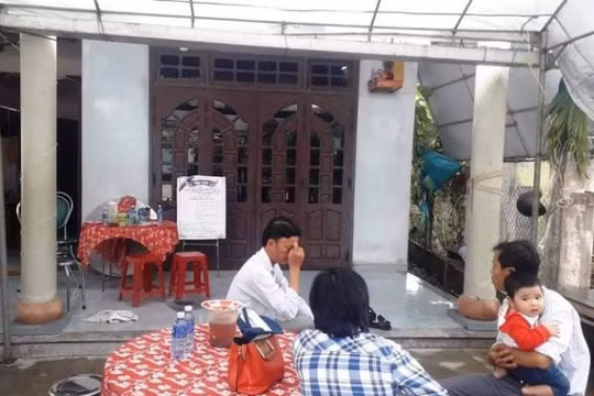 Nữ sinh ở Quảng Nam treo cổ tự tử vì điểm chuẩn không đủ vào trường Đại Học theo nguyên vọng