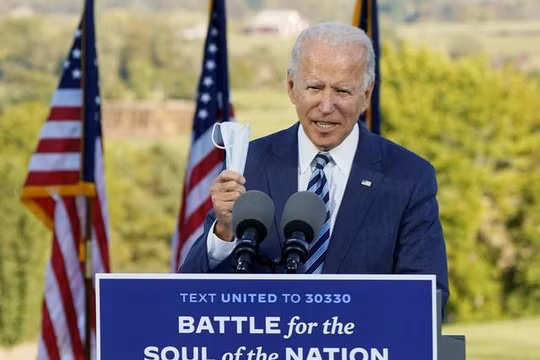 Ông Biden muốn huỷ cuộc tranh luận kế tiếp nếu Tổng thống Trump vẫn mắc Covid-19
