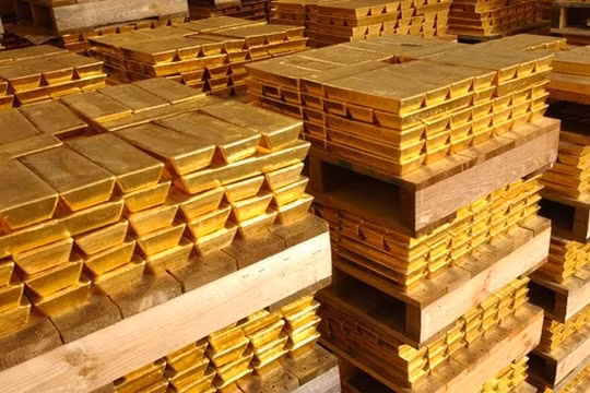 Giá vàng hôm nay 30/6: Covid-19 lây lan nhanh tại Mỹ, vàng chinh phục đỉnh mới