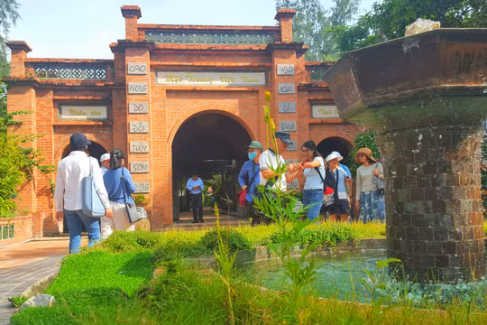 TP.HCM: “Mê cung tre” tại Một Thoáng Việt Nam hấp dẫn khách du lịch