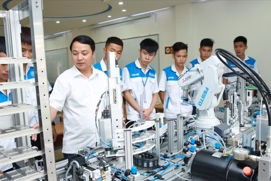 Đề xuất mở rộng đối tượng tuyển sinh cao đẳng nghề
