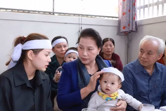 Mưa lũ miền Trung: Đảng, Nhà nước và nhân dân không bao giờ quên sự hy sinh của các cán bộ, chiến sỹ