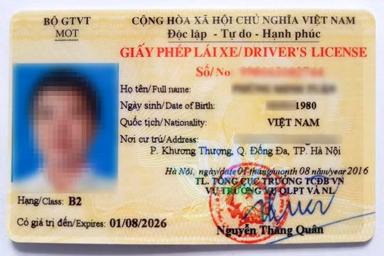 Giả mạo Quyết định của Bộ trưởng về việc thay đổi hệ thống tra cứu giấy phép lái xe