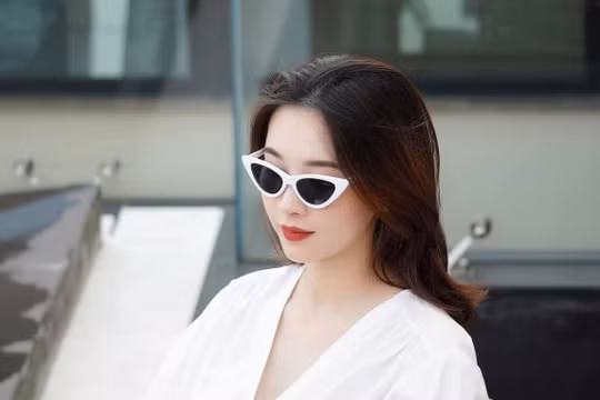 Nhan sắc ngày càng thăng hạng của Hoa hậu Đặng Thu Thảo