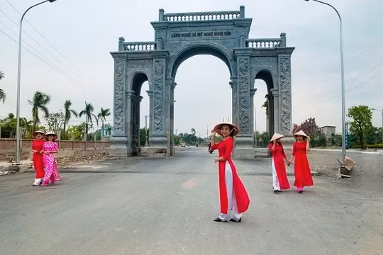 Khai mạc cuộc thi 'Bàn tay vàng' nghề đá lớn nhất tỉnh Ninh Bình