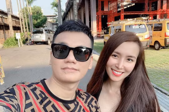 Khắc Việt đón con đầu lòng là cặp sinh đôi 1 trai 1 gái